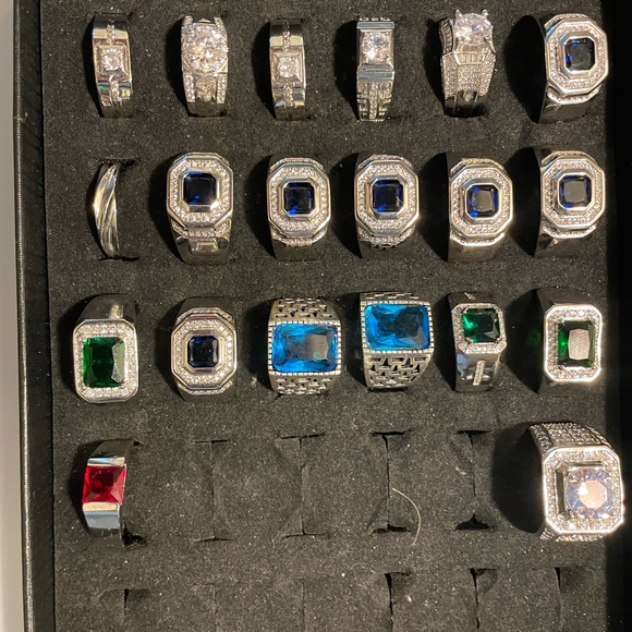 S925 - Picture 2 of 2